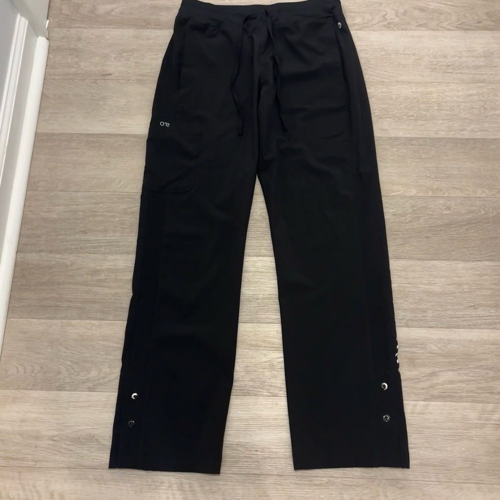 BARCO ONE 4 Pocket Track Pant Women's Scrub Pants, Black, XSP